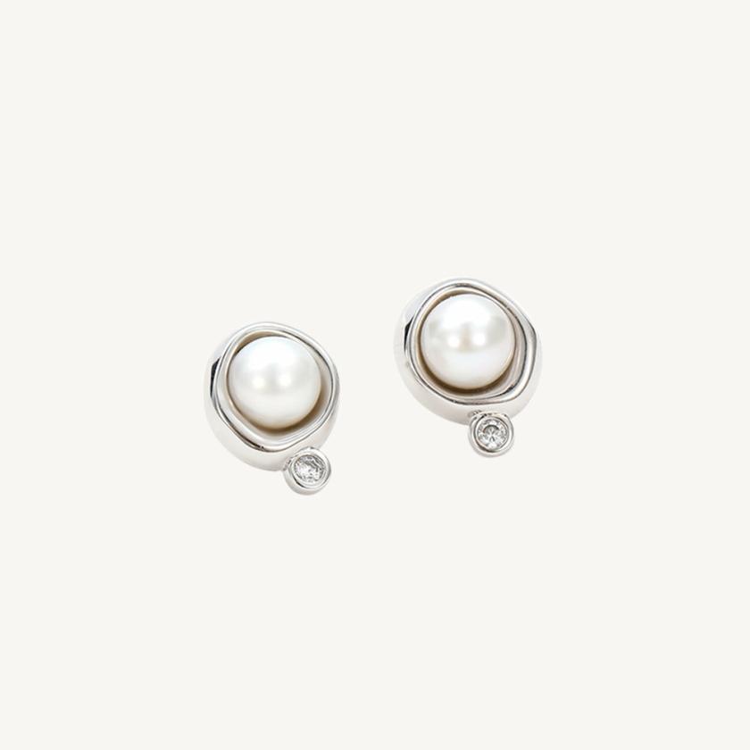 Earrings | Crafted Pearl Studs Earrings Crafted