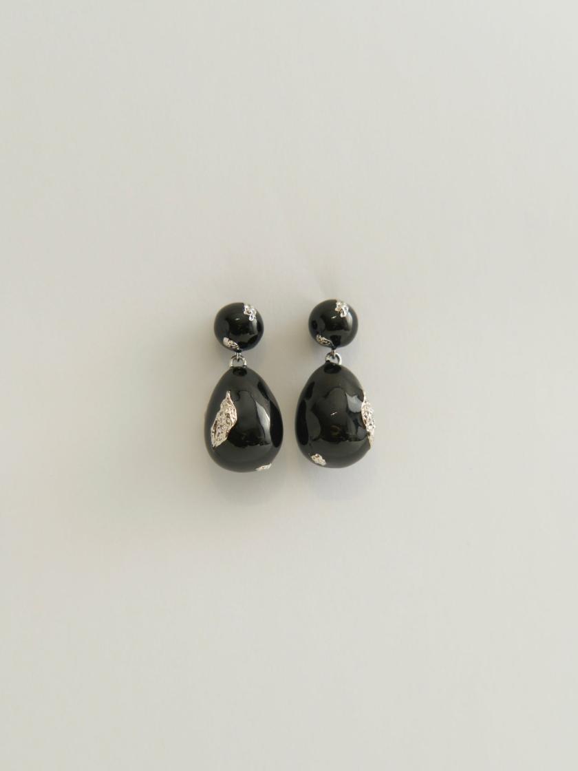 Earrings | Large Oval Enamel Stud Earrings (Black & Silver) Earrings Black