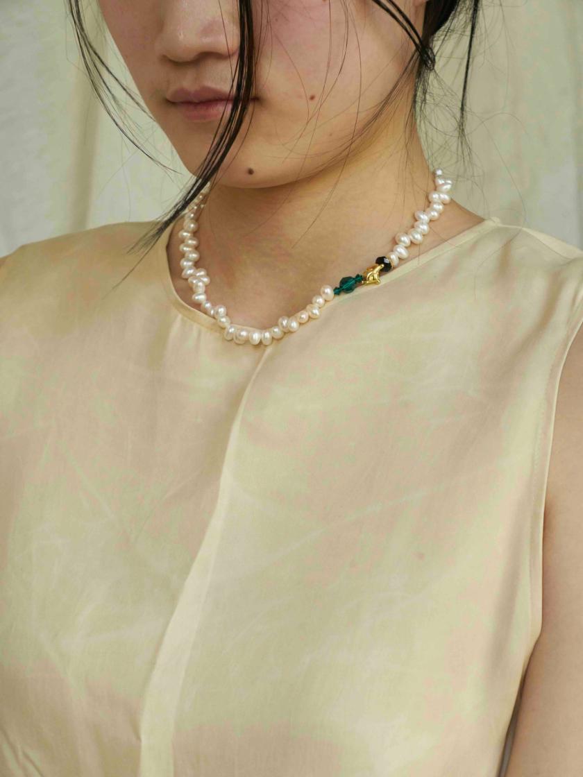 Necklaces | Pearl Necklace With Green Crystal Jewelry Necklaces