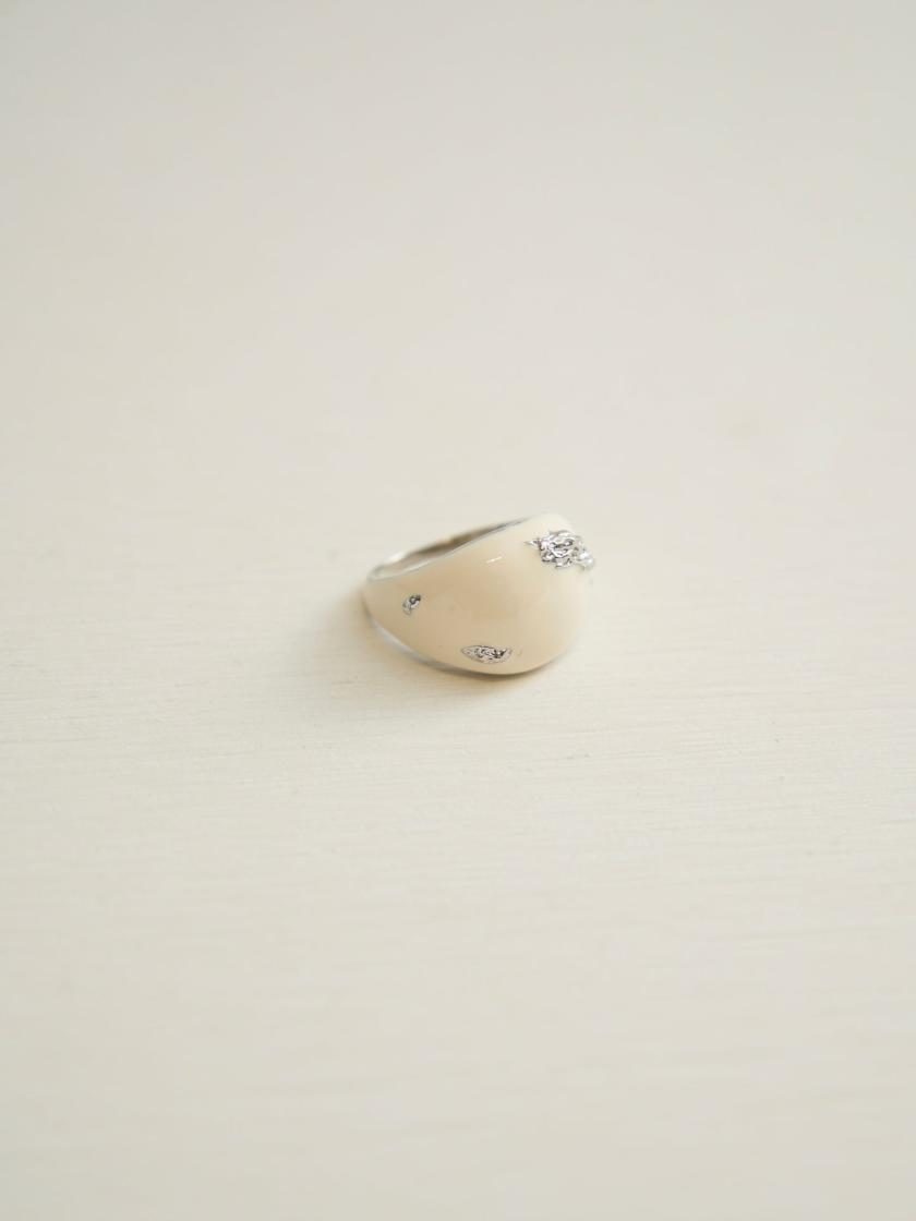 Rings | Large Oval Enamel Ring (White) Jewelry Rings